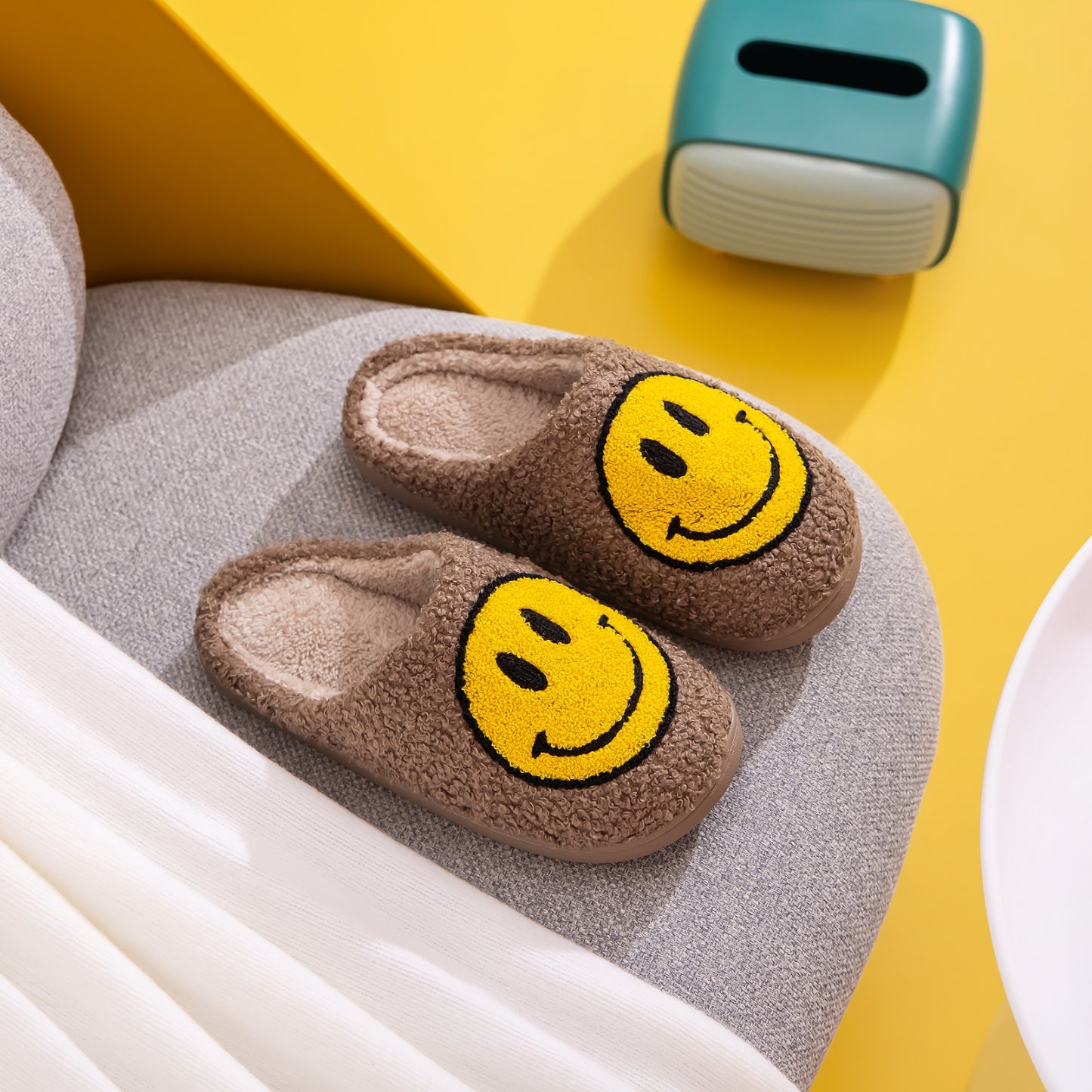 Melody Smiley Face Slippers Brown